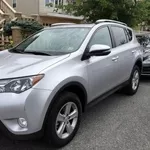 Toyota RAV4 2014 XLE,  Полный привод,  СЕРЕБРО В ЦВЕТ.