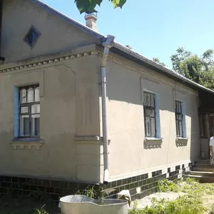 Продам  кирпичный дом в Гниване
