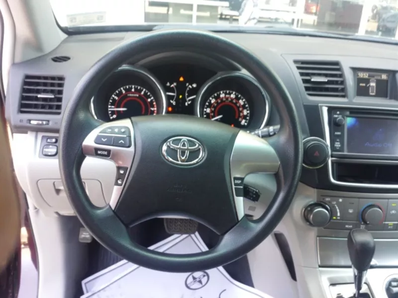 my Toyota,  highlander 2013 for sale 3