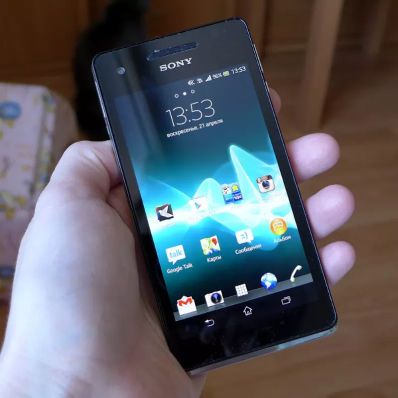 Sony Xperia V 5