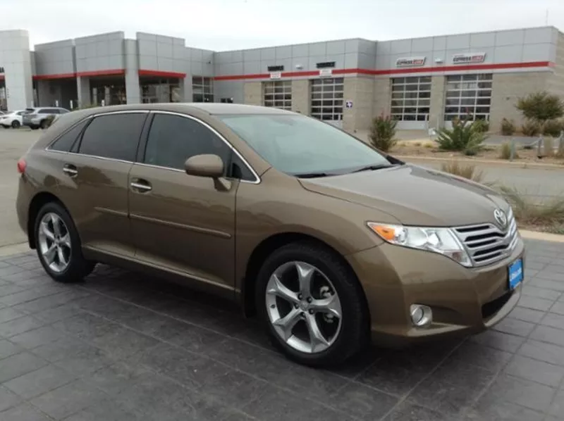 Selling Person(Toyota Venza 2011