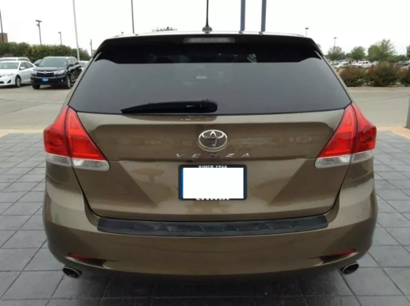 Selling Person(Toyota Venza 2011 3