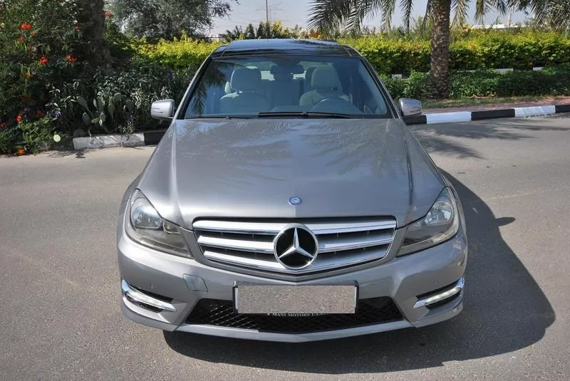 Mercedes Benz 2012 Непорочное C200 AMG AVANTGARDE..Urgent продажа 2