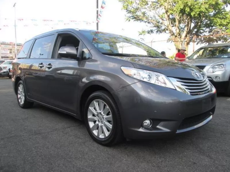 Toyota Sienna 2014.. full option