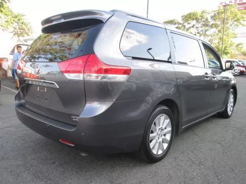 Toyota Sienna 2014.. full option 2