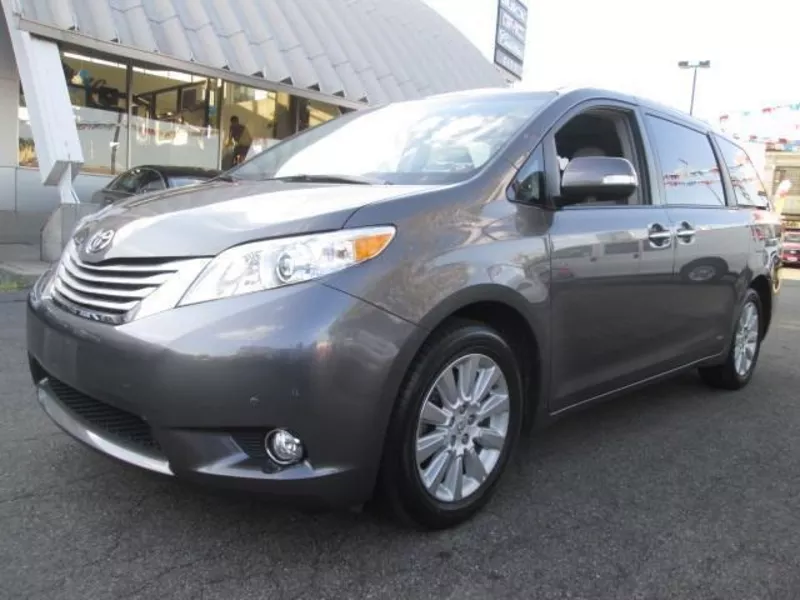 Toyota Sienna 2014.. full option 4