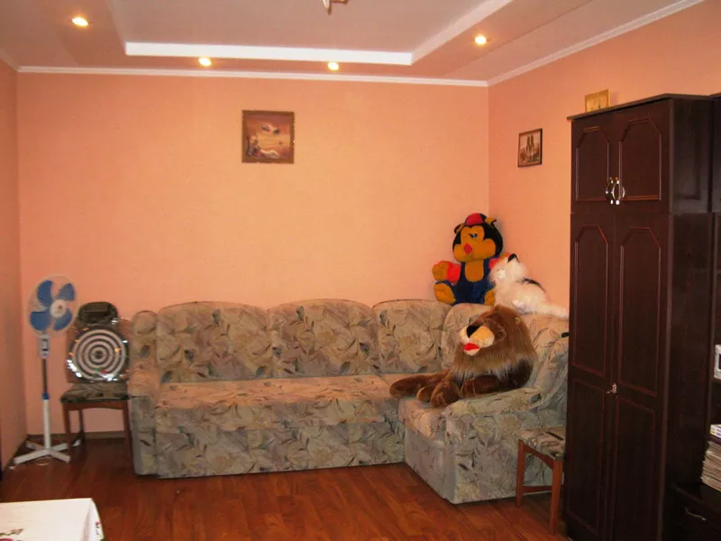 Продам 2-х комнатную с ремонтом на Подолье  2