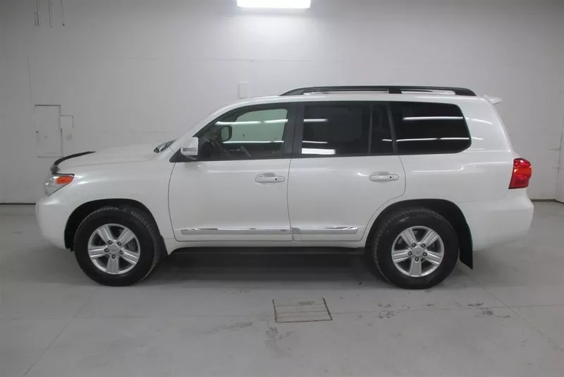   2015 Toyota Landcruiser 100% Excellent Condition 