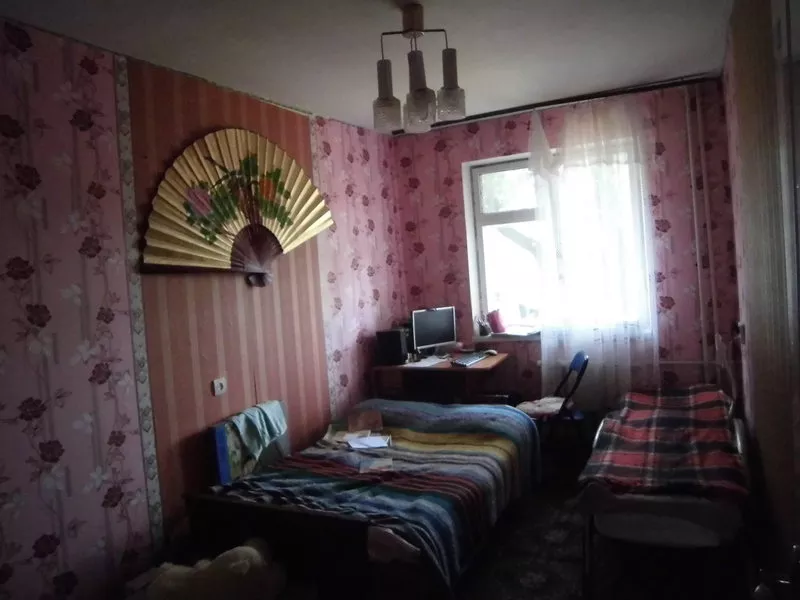 срочно и недорого продается трехкомнатная квартира на Киевской 2
