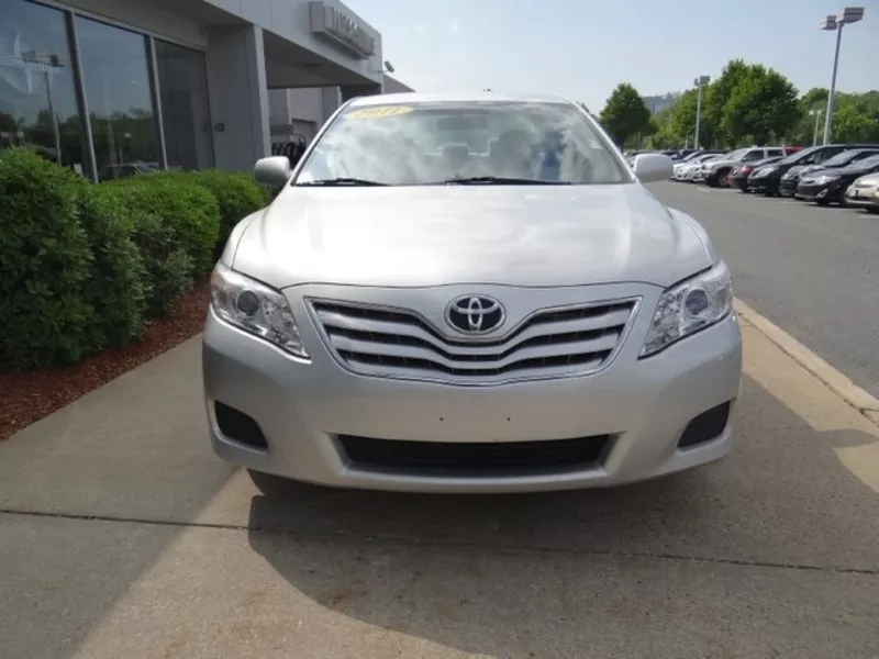 2011 Toyota Camry very urgent in sales 3