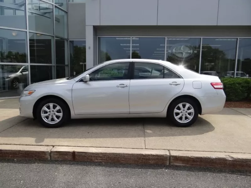 2011 Toyota Camry very urgent in sales 5