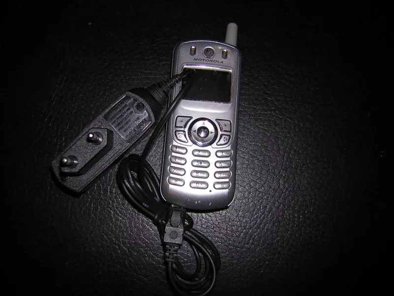 Продам мобильный телефон стандарта СДМА - Motorolla