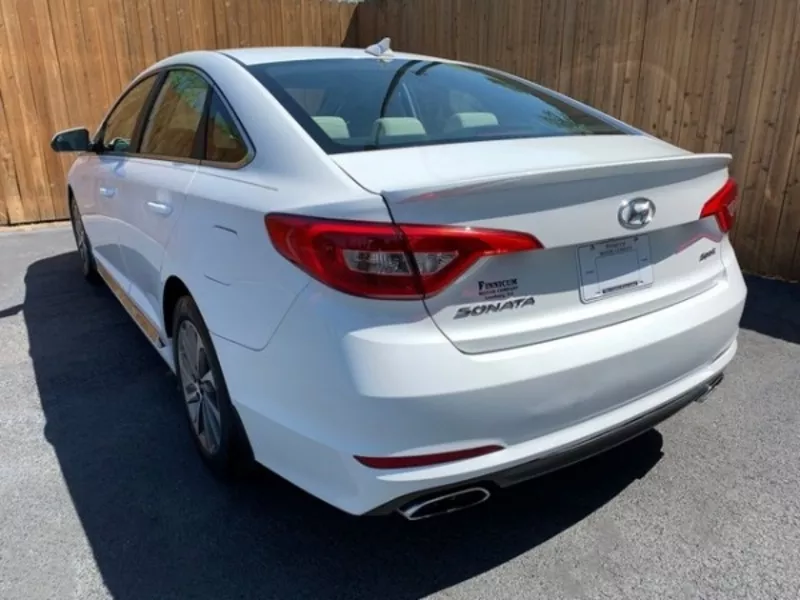 Hyundai Sonata 2016 (White) Sport 5