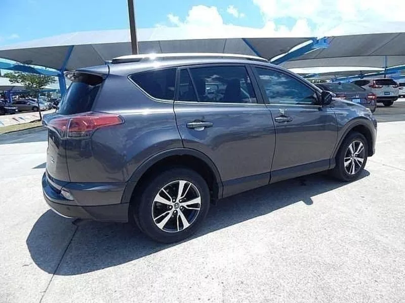 2016 Toyota RAV4 Limited AWD XLE 3