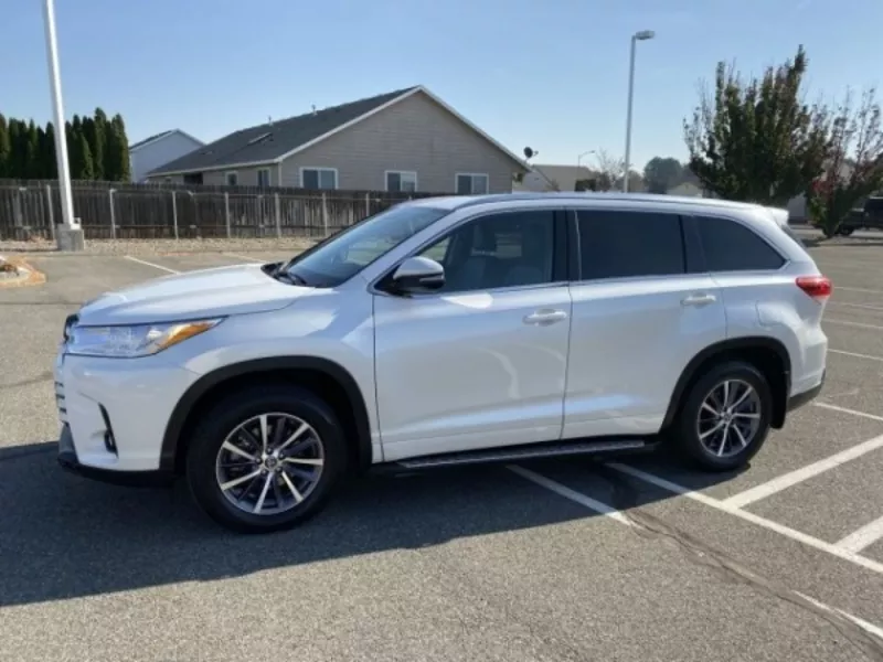 2018 Toyota Highlander XLE V6 AWD for sell 2