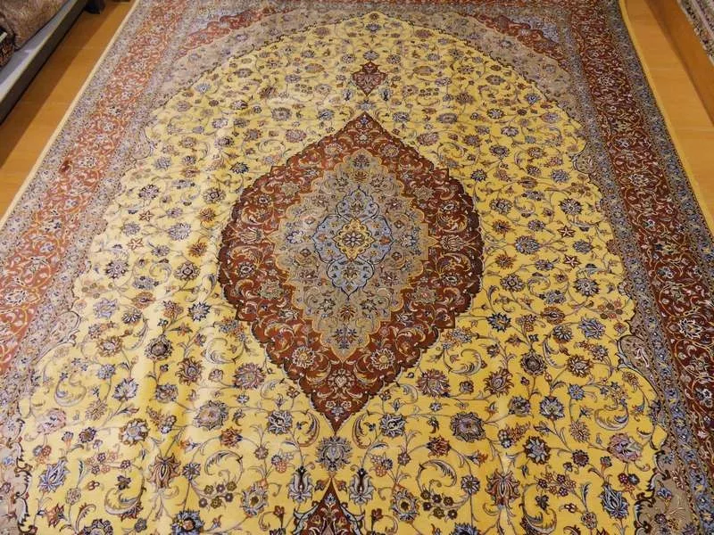 Персидские 100%  шелковые  ковры ручной работы  5