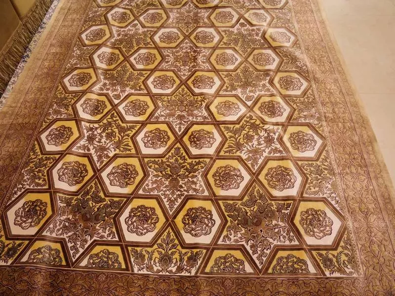 Персидские 100%  шелковые  ковры ручной работы  11