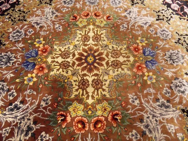 Персидские 100%  шелковые  ковры ручной работы  21